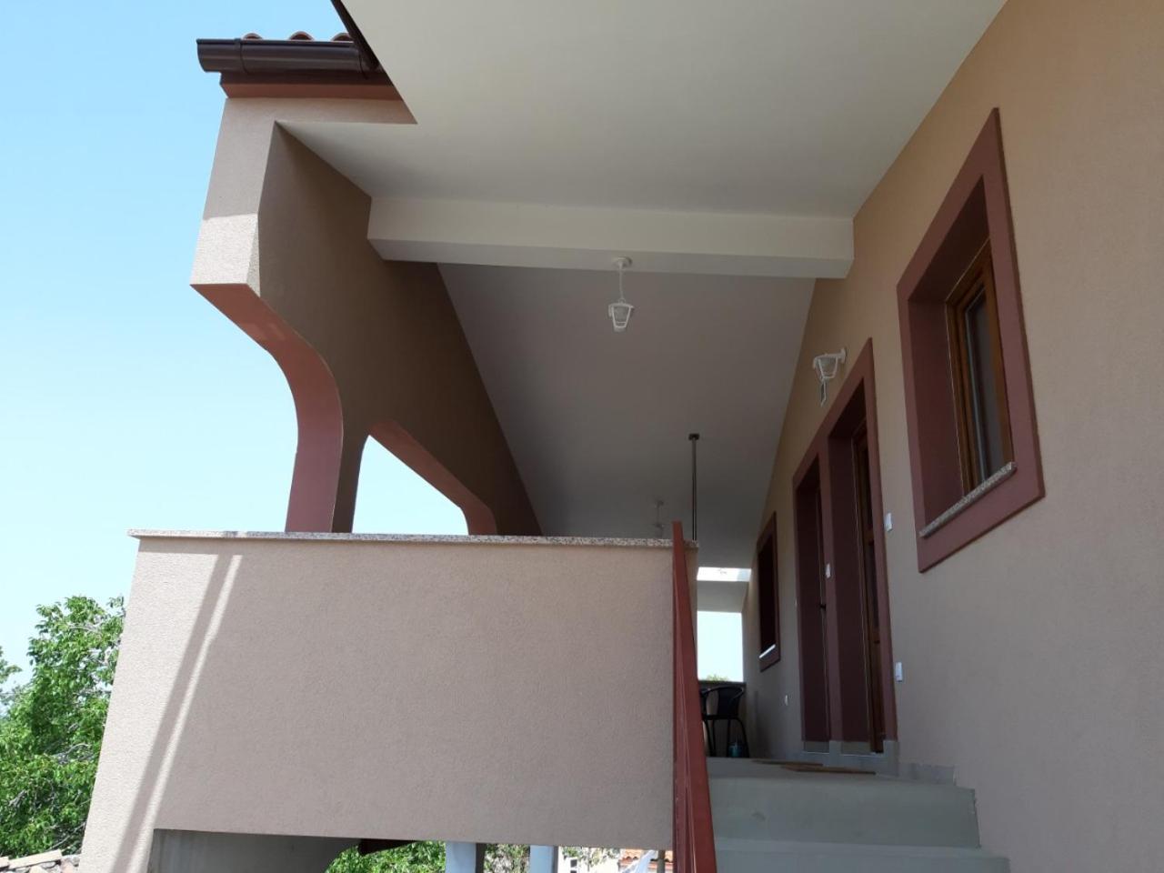 Deni Apartment